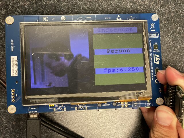 STM32F746NG Discovery kits